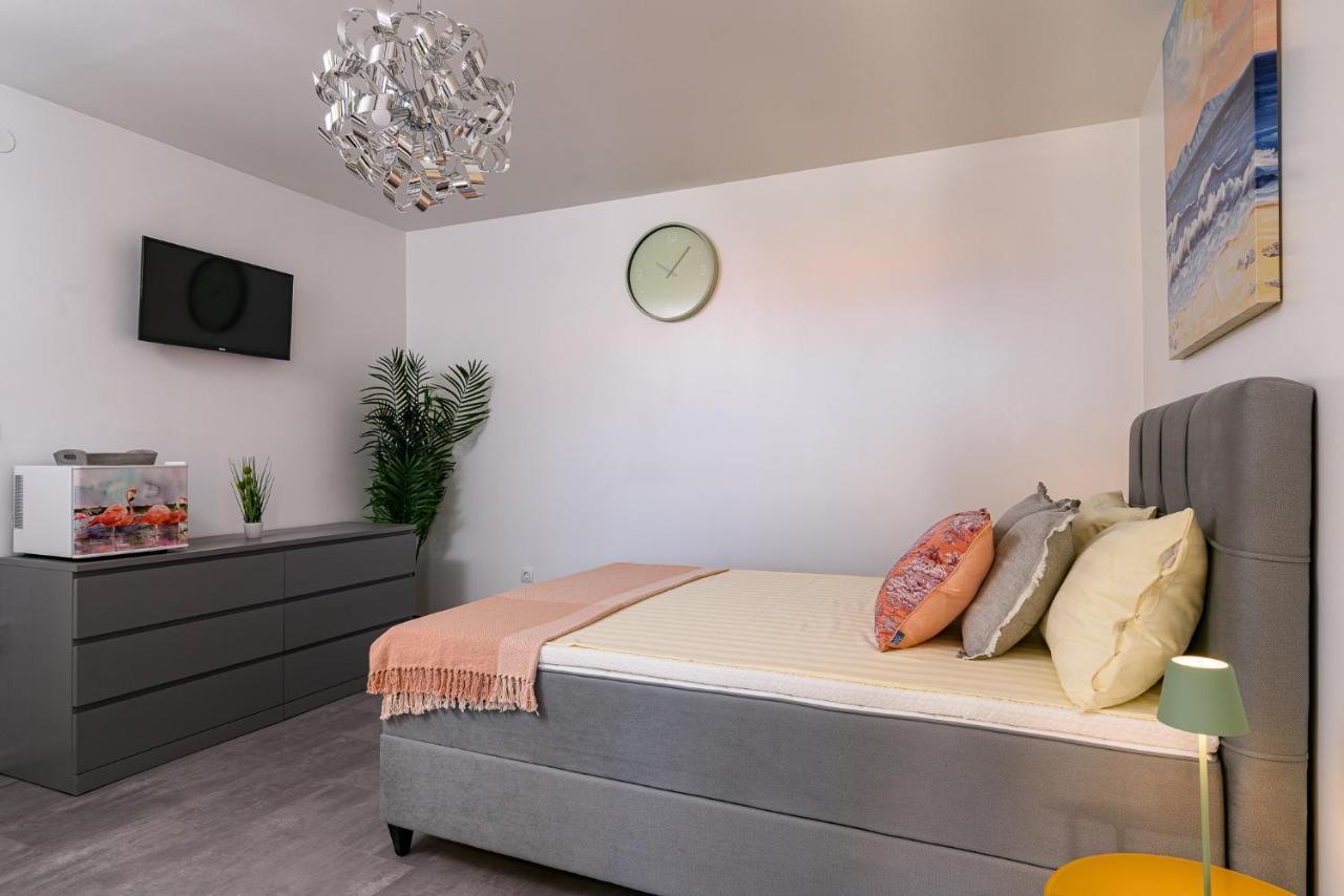 Villa Del Mar Omiš Екстериор снимка