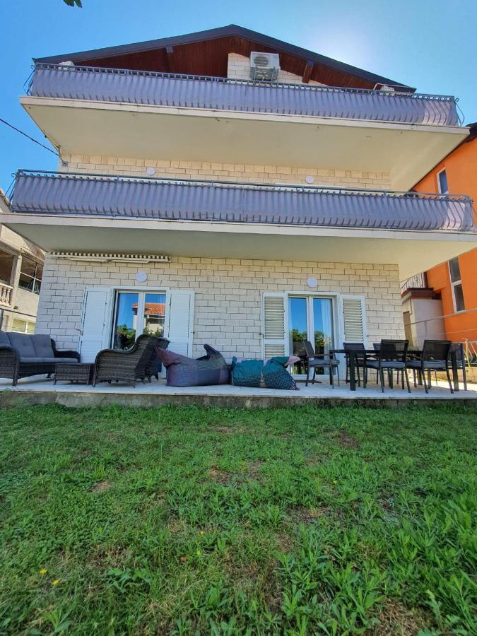 Villa Del Mar Omiš Екстериор снимка